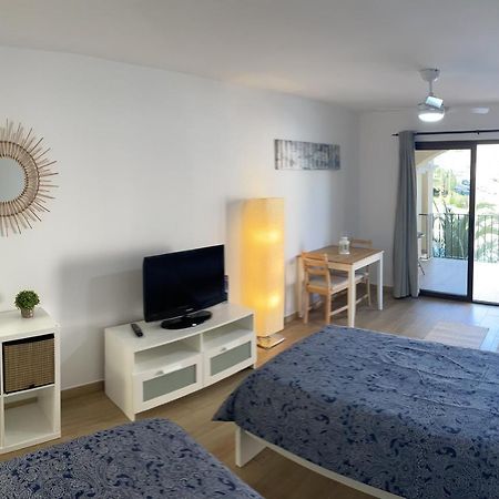 Castle Harbour Los Cristianos Beautiful Studio With Pool View Daire Dış mekan fotoğraf