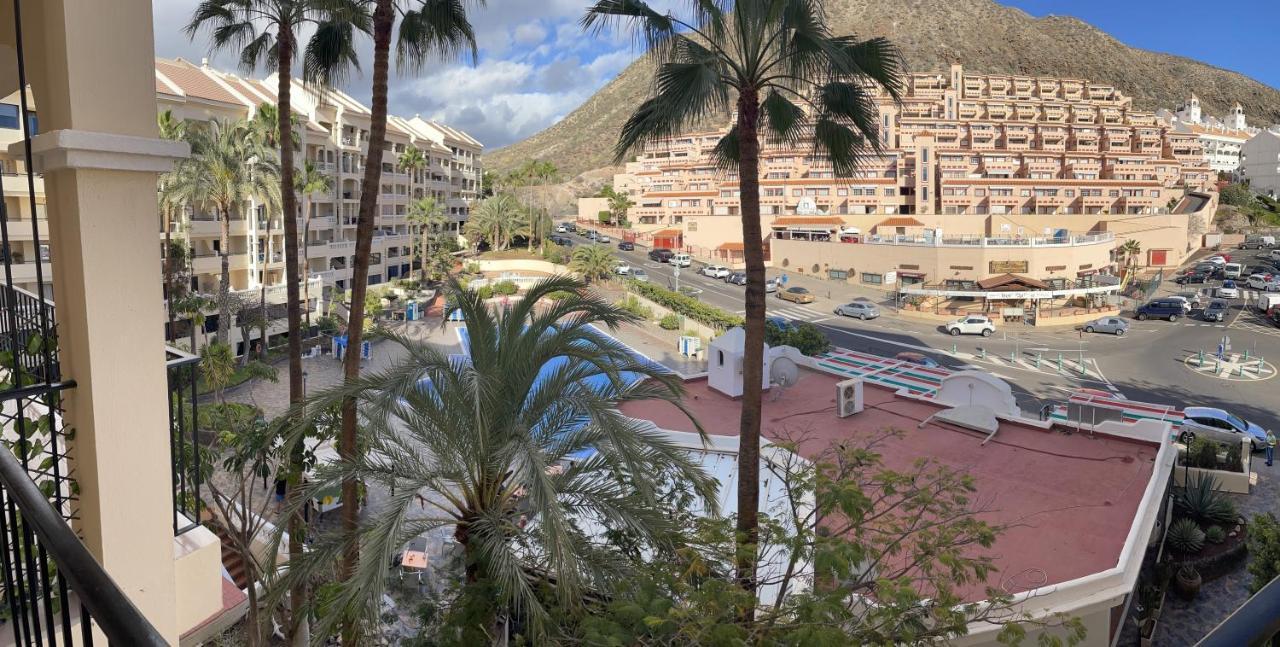 Castle Harbour Los Cristianos Beautiful Studio With Pool View Daire Dış mekan fotoğraf