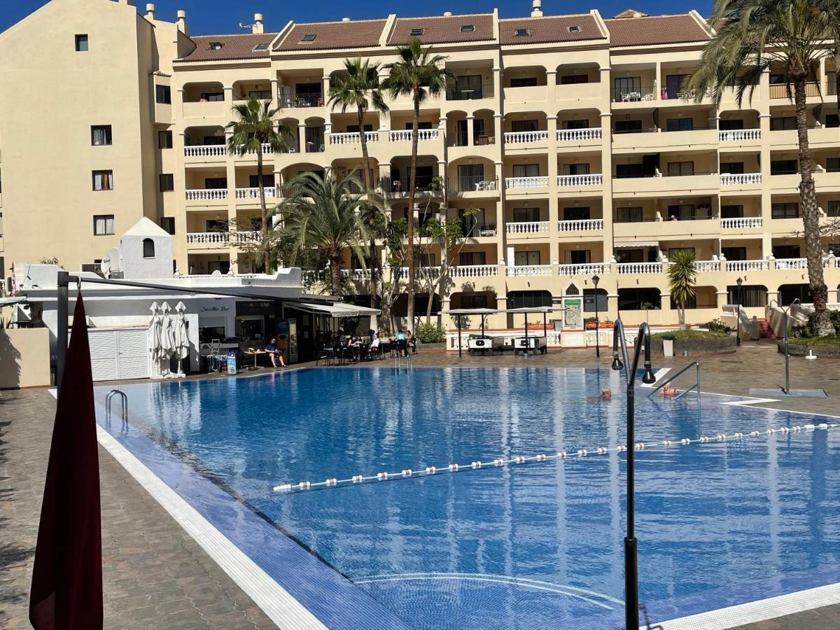 Castle Harbour Los Cristianos Beautiful Studio With Pool View Daire Dış mekan fotoğraf