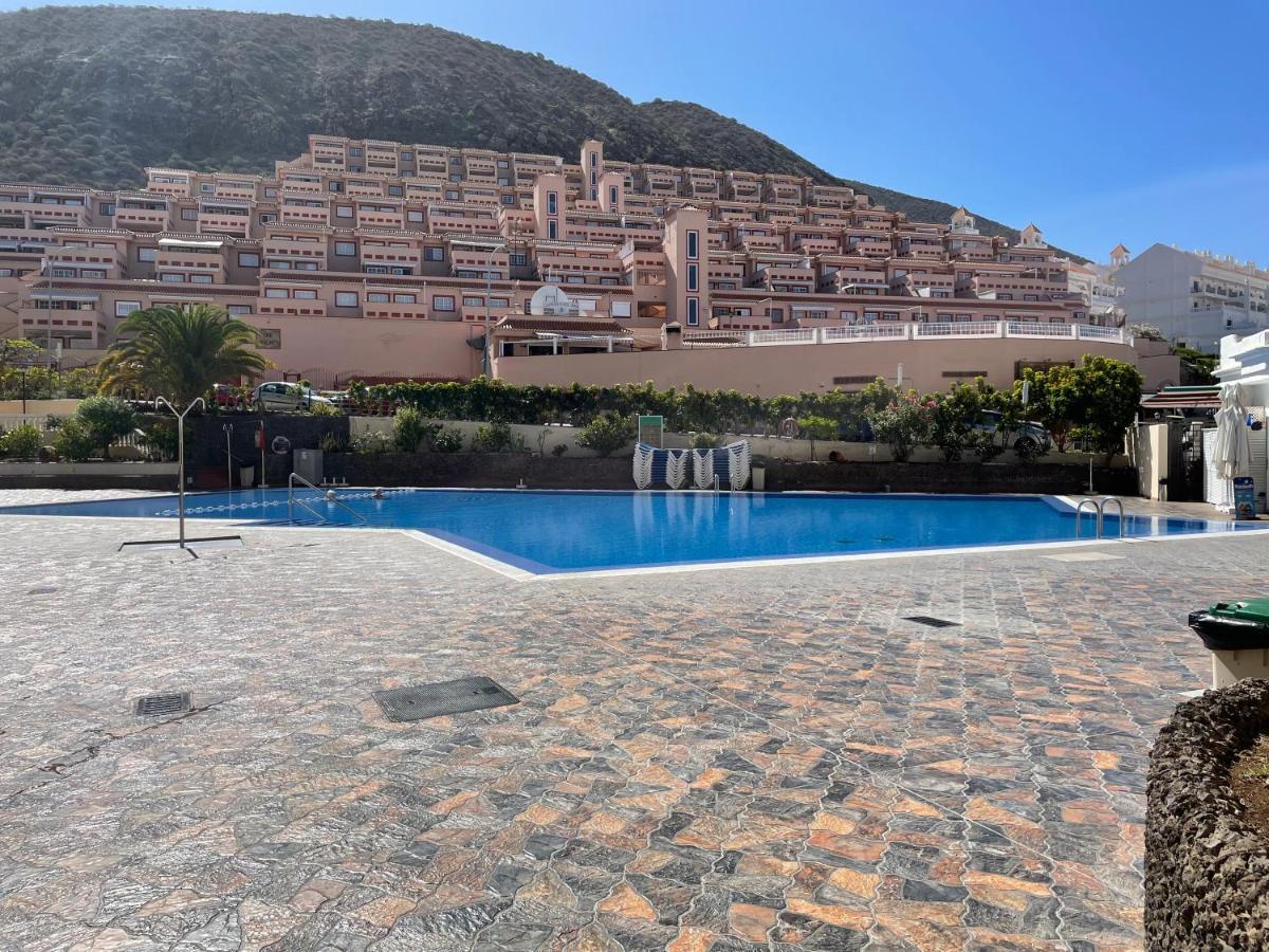 Castle Harbour Los Cristianos Beautiful Studio With Pool View Daire Dış mekan fotoğraf