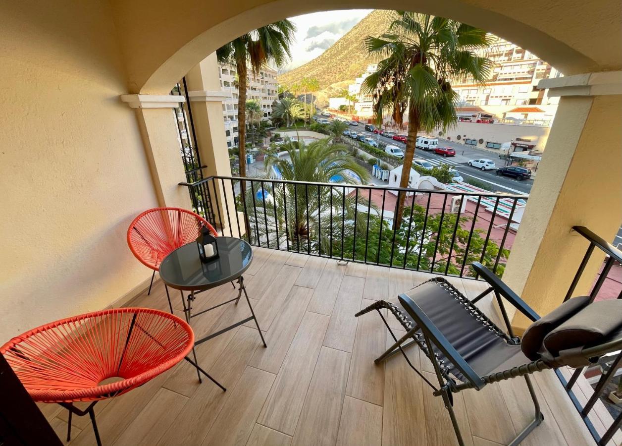 Castle Harbour Los Cristianos Beautiful Studio With Pool View Daire Dış mekan fotoğraf